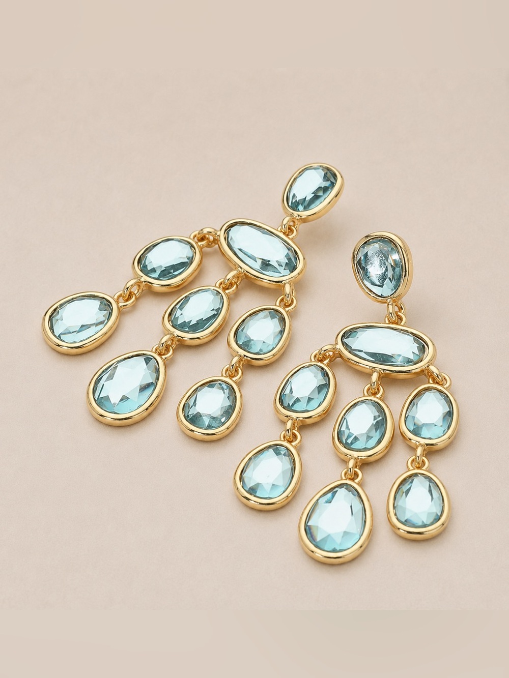 Chandelier Cluster Drop Aqua / Gold Earrings (5592)